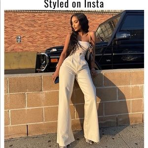Pleated wide leg jeans